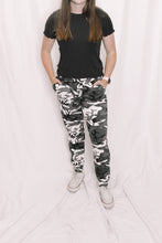 Load image into Gallery viewer, Ashley Camo Joggers